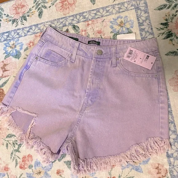 Wild Fable Purple Frayed Hem Jean Shorts - Picture 2 of 6